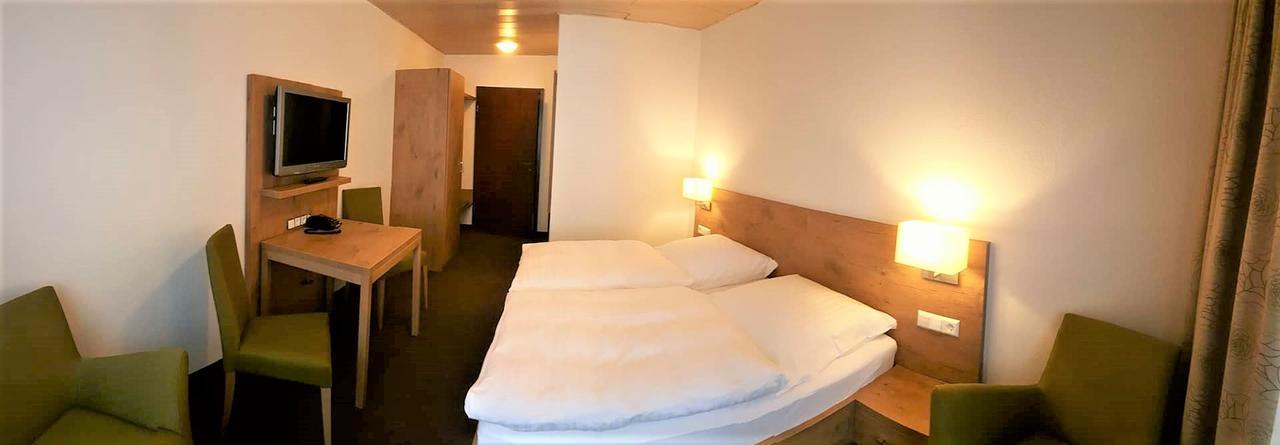 Hotel Schiff Наголд Екстериор снимка
