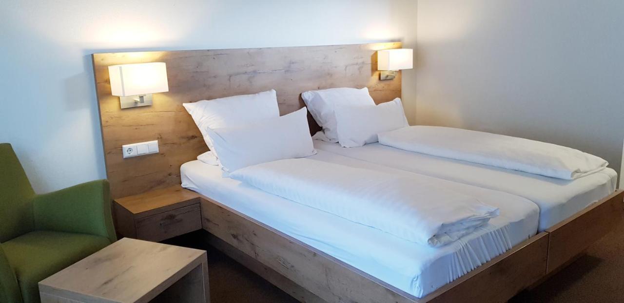 Hotel Schiff Наголд Екстериор снимка