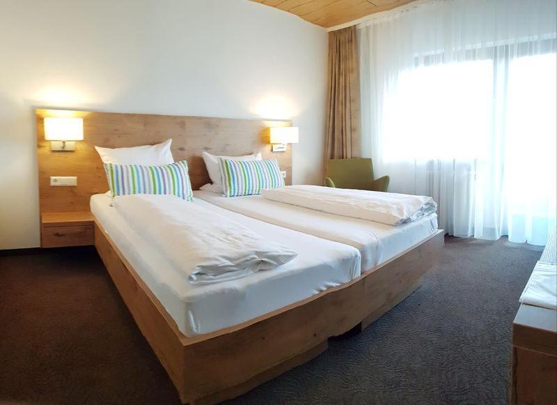 Hotel Schiff Наголд Екстериор снимка